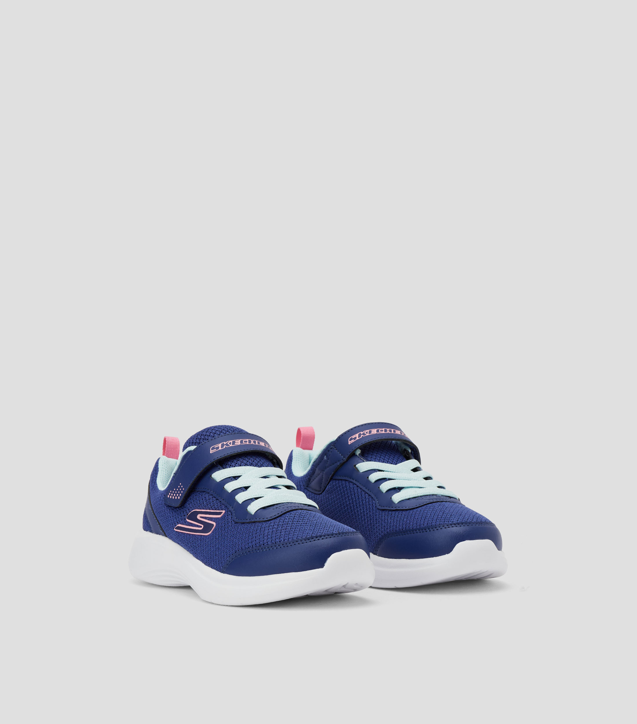 Tenis casuales con logo Niña